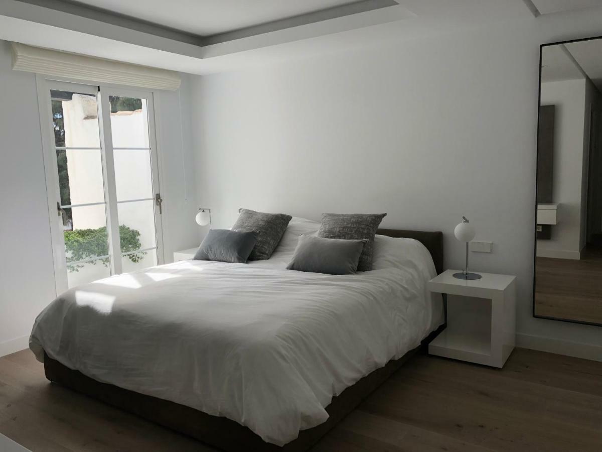Modern Apartment Puente Romano Марбелья Экстерьер фото